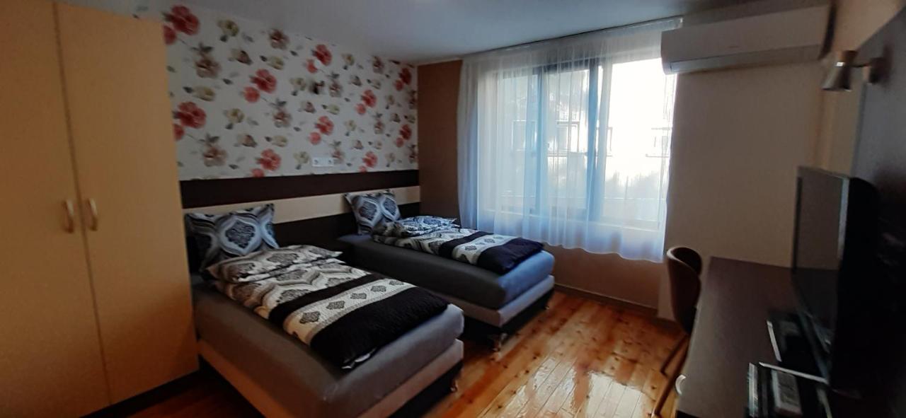 Апартамент Гето - 2 Комфорт Belogradtschik Exterior foto